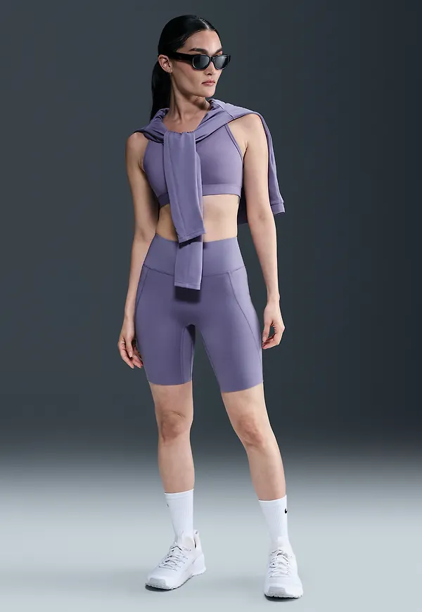 Nike Universa