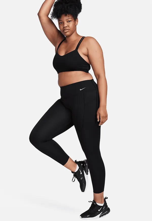 Nike Universa