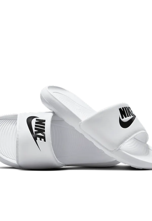 Nike Victori One