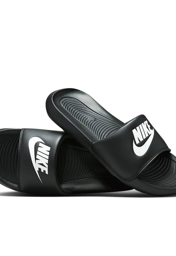 Nike Victori One