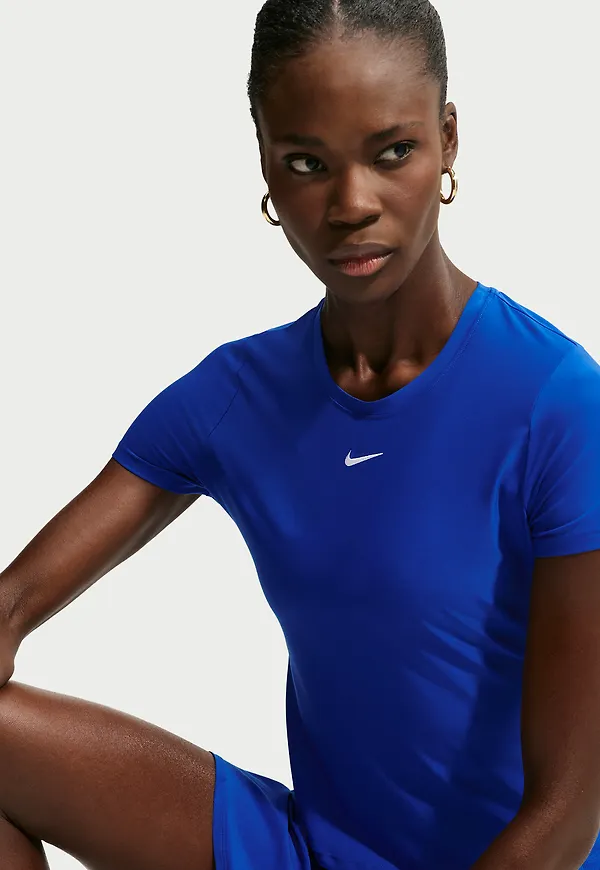 Nike Victory