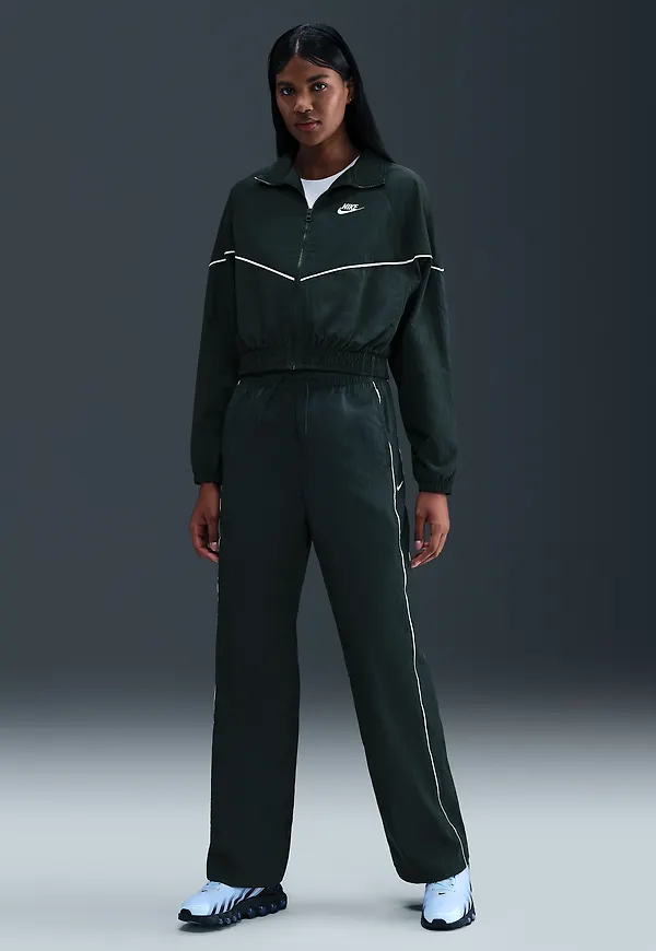 Nike Windrunner