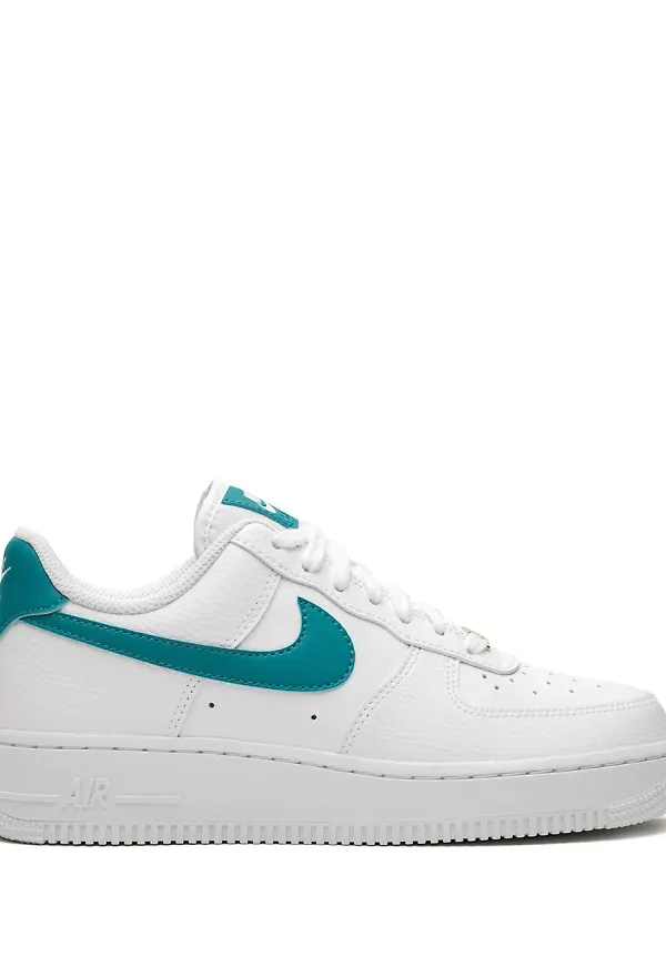 Nike WMNS Air Force 1 '07 låga sneakers - Vit
