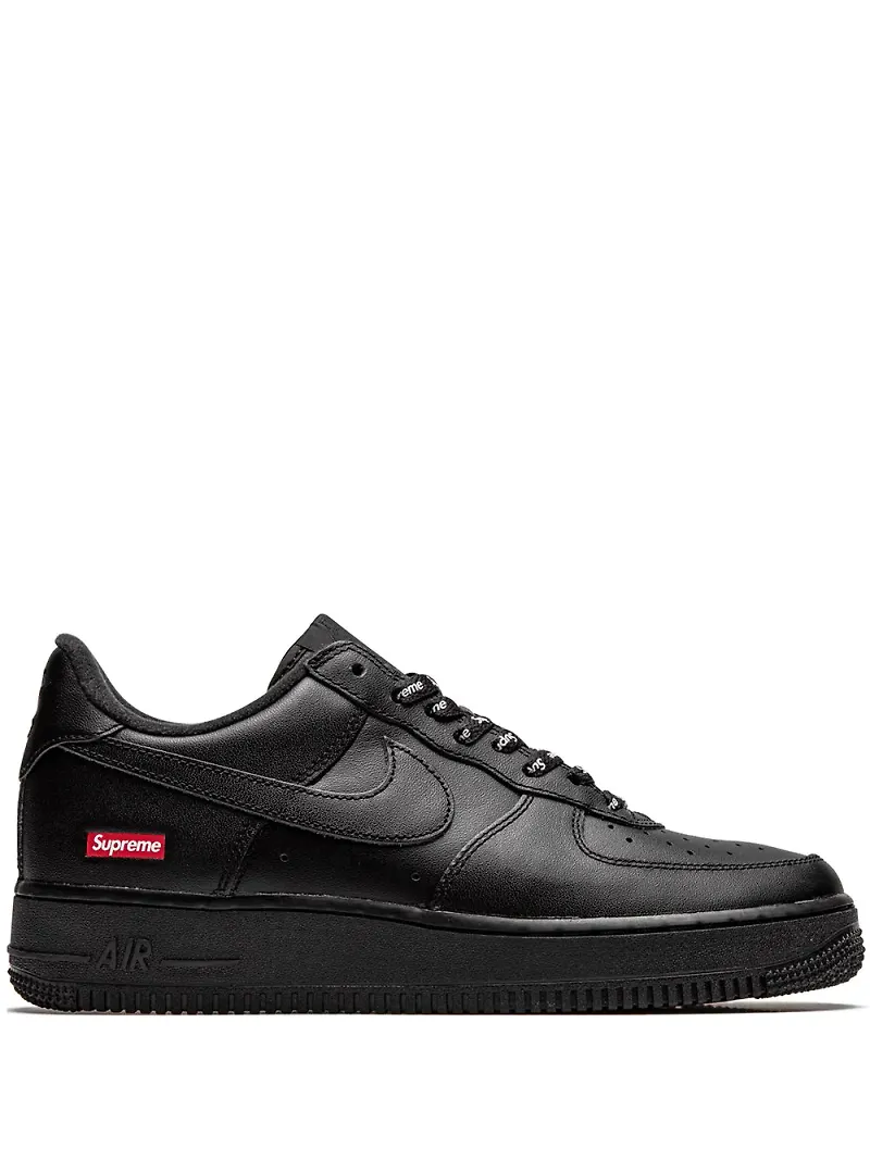Nike x Supreme Air Force 1 låga sneakers - Svart