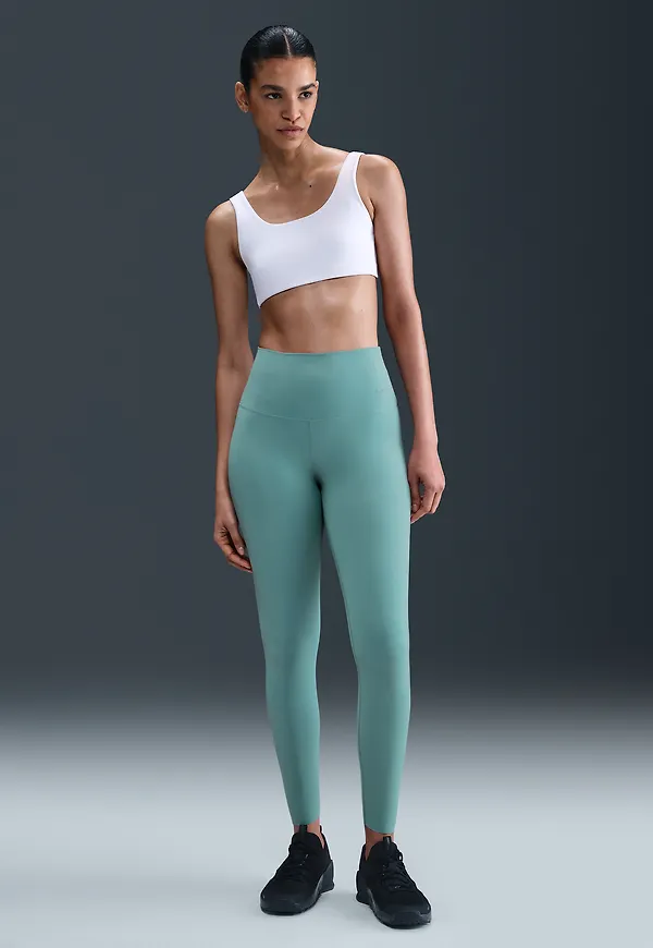 Nike Zenvy