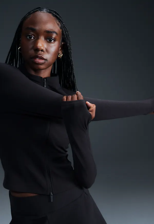 Nike Zenvy