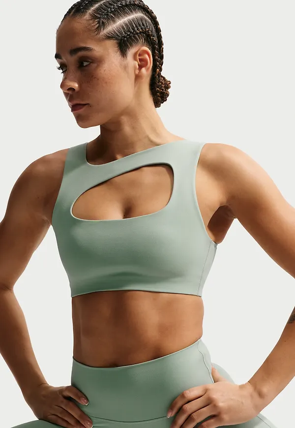 Nike Zenvy