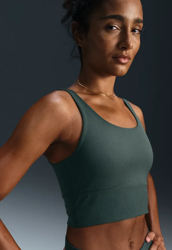 Nike Zenvy Rib
