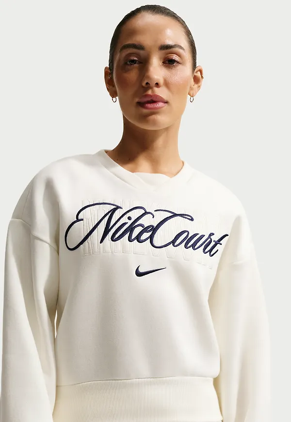NikeCourt Collection