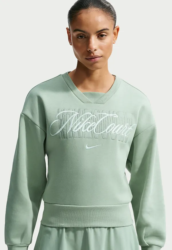 NikeCourt Collection