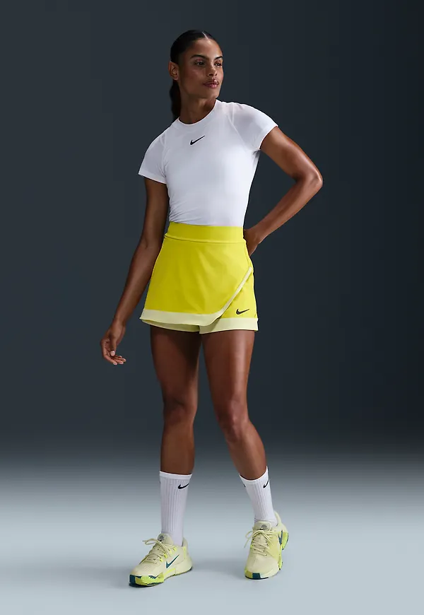 NikeCourt Slam