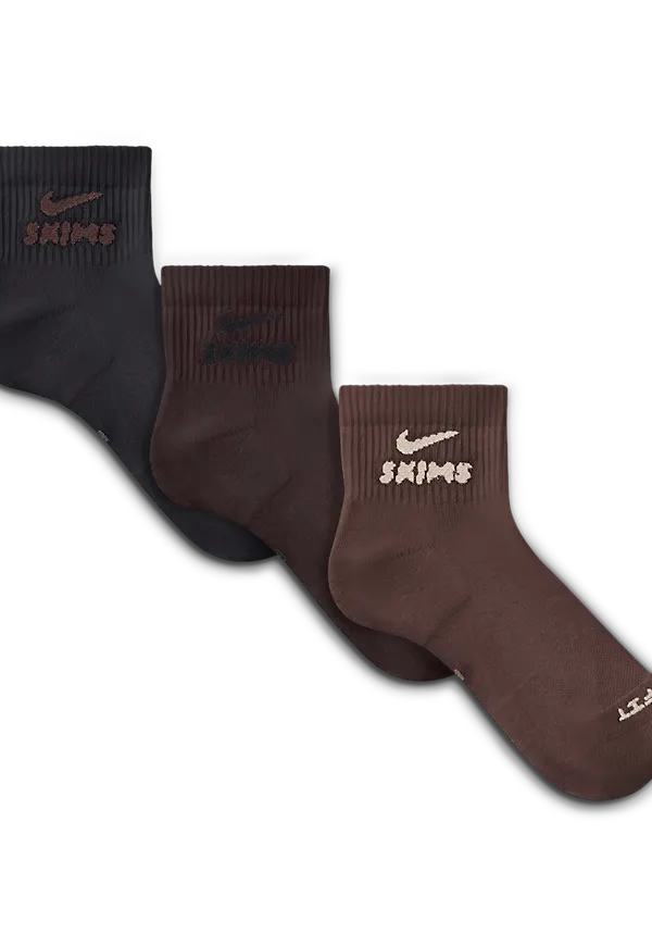 NikeSKIMS Dri-FIT