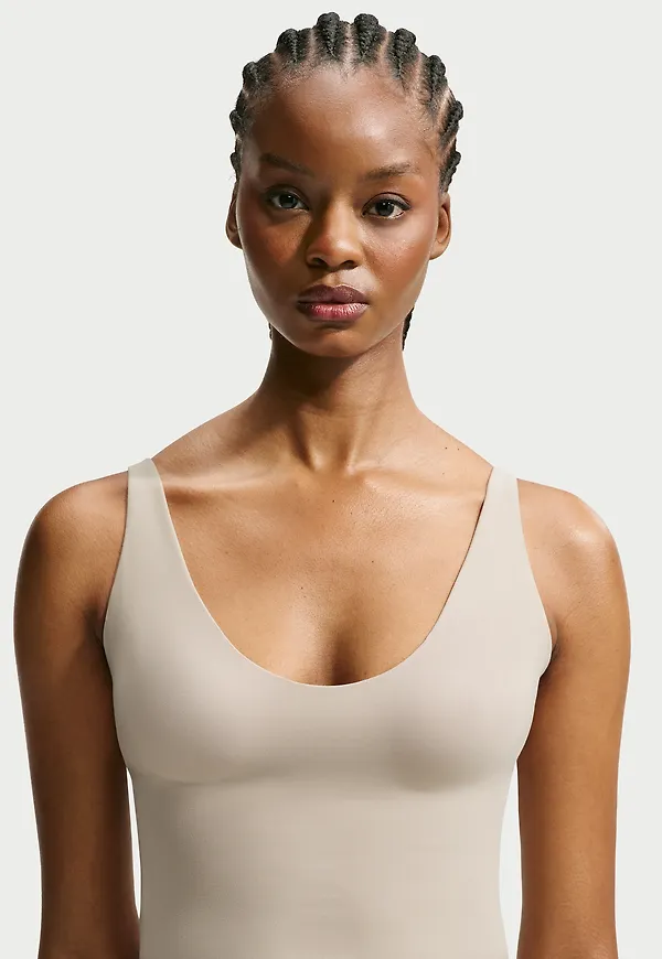 NikeSKIMS Studio Stretch