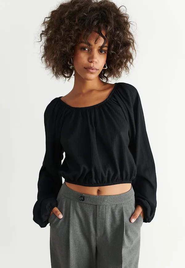 Nikita top