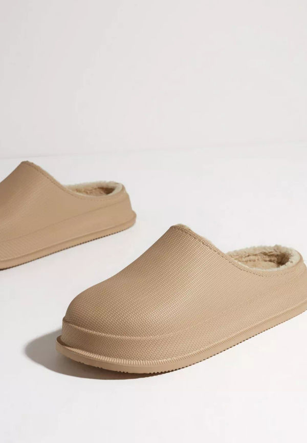 NLY Shoes - Inneskor - Beige - Moulded Fluffy Slipper - Flats & Lågskor