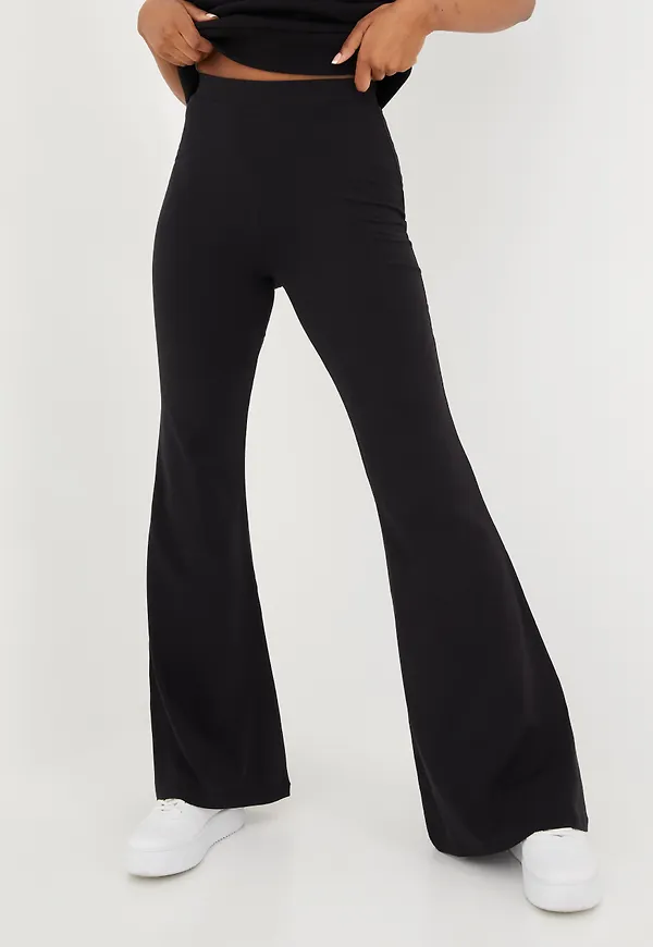 NLY Trend - Byxor - Svart - Flawless Flare Pants - Byxor & Shorts - Pants