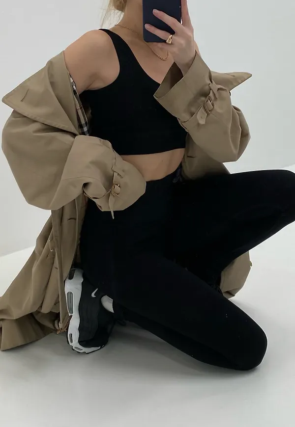 NLY Trend - Crop tops - Svart - Athletic Seamless Crop Top - Toppar