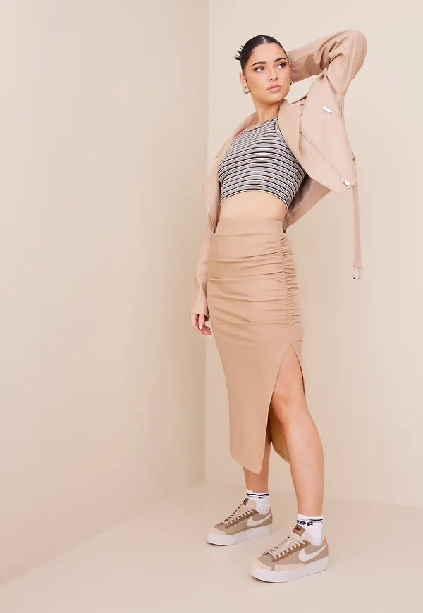 NLY Trend - Midikjolar - Beige - Slit Rib Skirt - Kjolar - Midi Skirts