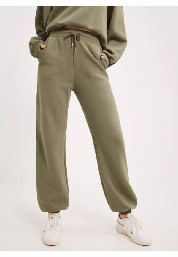 NLY Trend Perfect Slouchy Sweat Pants Mjukisbyxor Grön