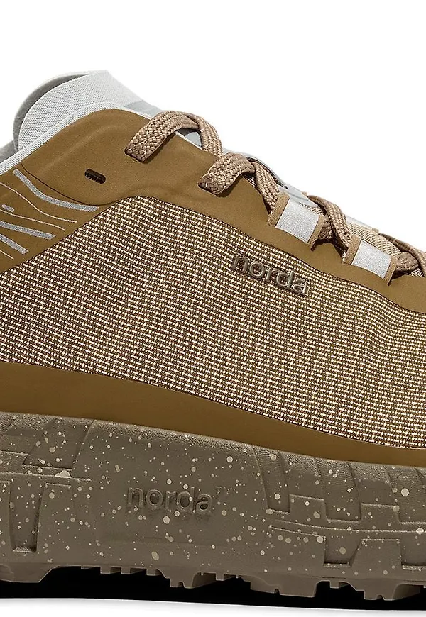 Norda Women's 001A Loam