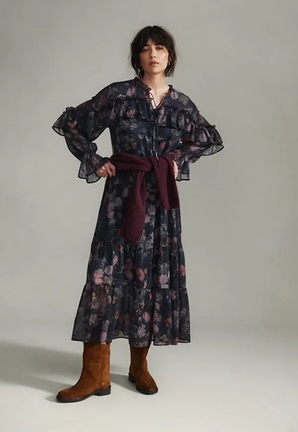Nowa dress