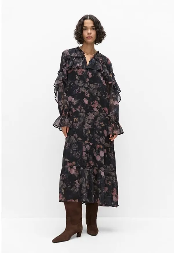 Nowa dress