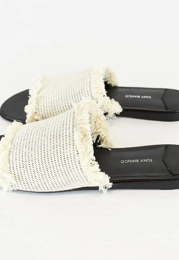 Nya sandaler från Tony Bianco, strl 38