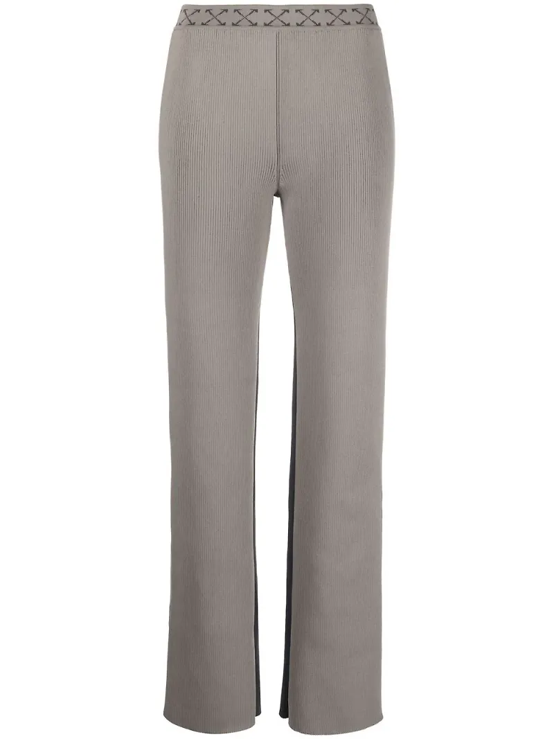 Off-White byxor med pilmidja - Grön