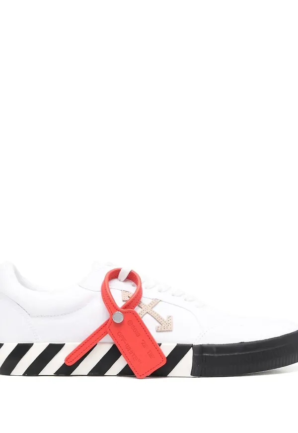 Off-White Low Vulcanized Outline lädersneakers - Vit