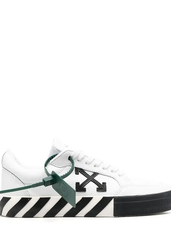 Off-White låga sneakers - Vit