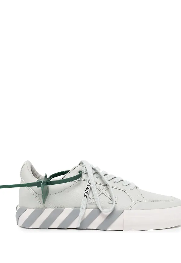 Off-White Vulcanized låga sneakers - Grå