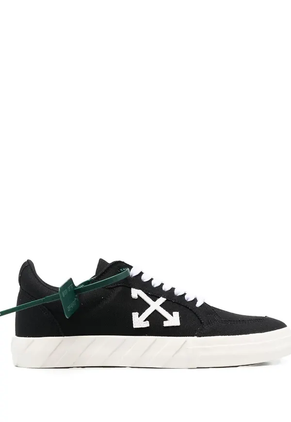 Off-White Vulcanized sneakers - Svart