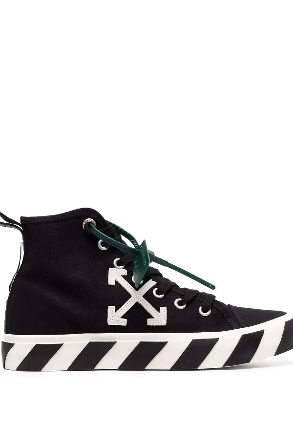 Off-White Vulcanized sneakers - Svart