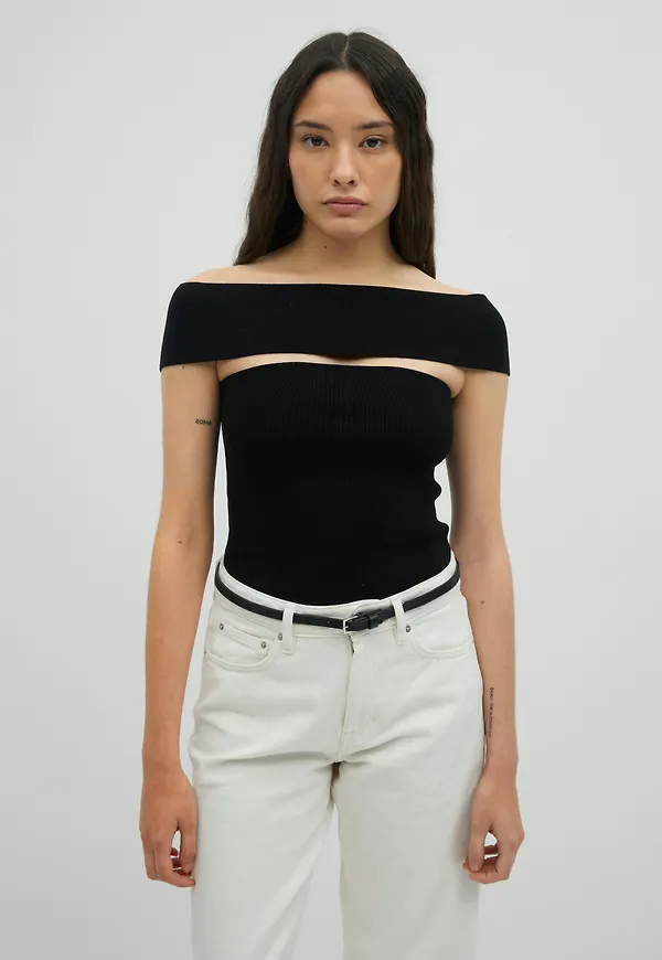 Off shoulder knit top