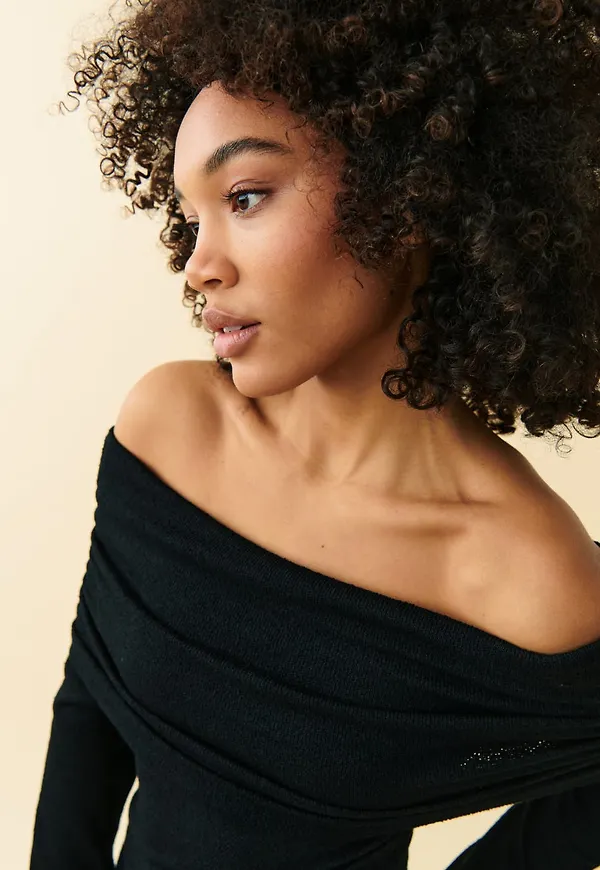 Off shoulder top