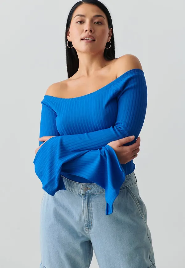 Off shoulder top