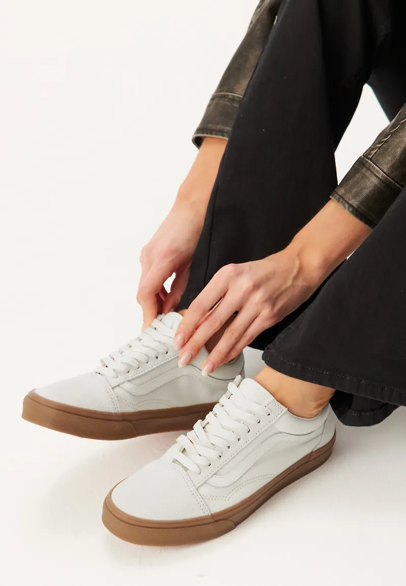 Old Skool Sneakers