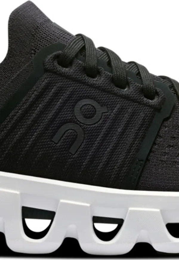 On Women's Cloudswift 4 Black/White