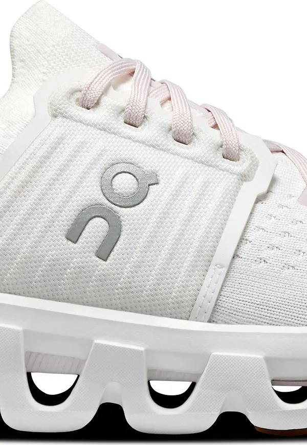 On Women's Cloudswift 4 White/Lily