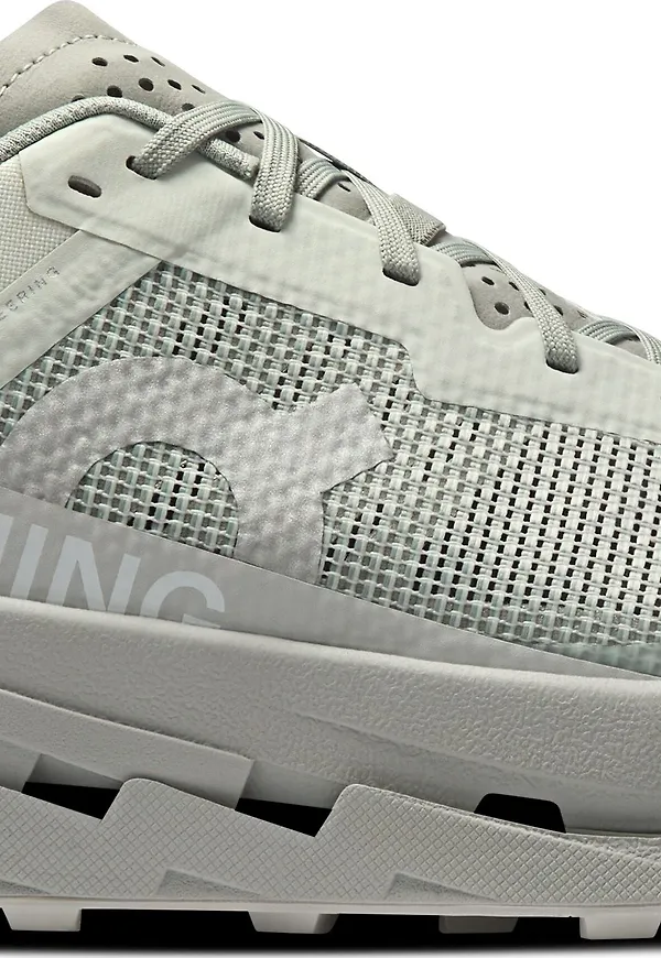 On Women's Cloudultra 3 Iceberg/Glacier