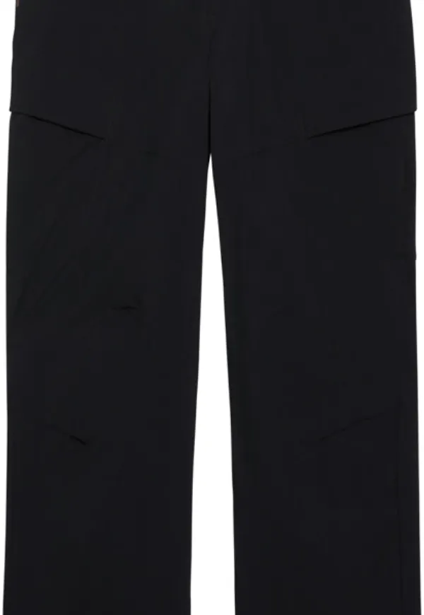 On Women's Trek Pants Black