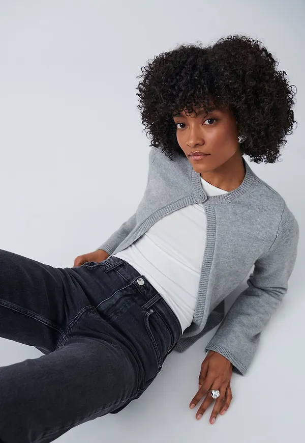 One button knit cardigan
