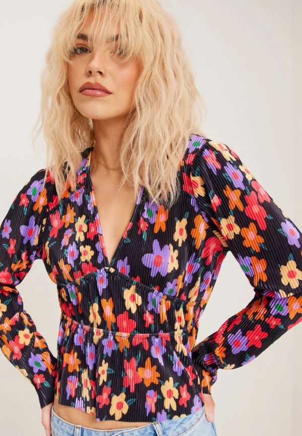 Only - Blusar - Black Therapy Floral Jrs - Onlclaudia L/S V-Neck Top Jrs - Blusar & Skjortor