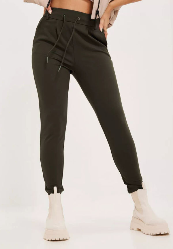 Only - Croppade byxor - Delicioso - Onlpoptrash Life Easy Col Pant Pnt - Byxor