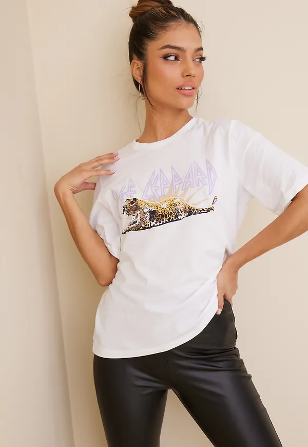 Only - T-shirts - Bright White Leo - Onldef Leppard Boxy Life S/S Top Bo - Toppar - T-shirts
