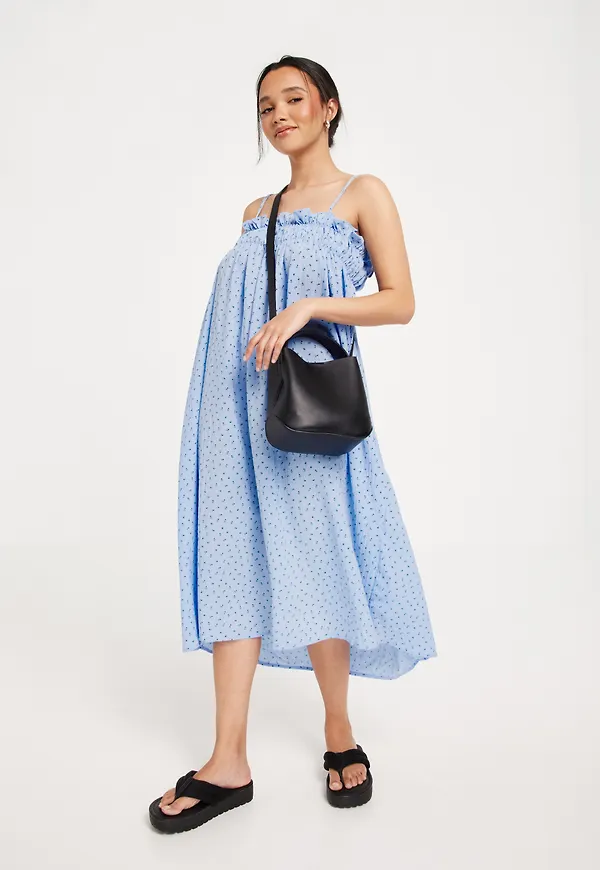 Only - Blommig - Onlannah Strap Calf Dress Ptm