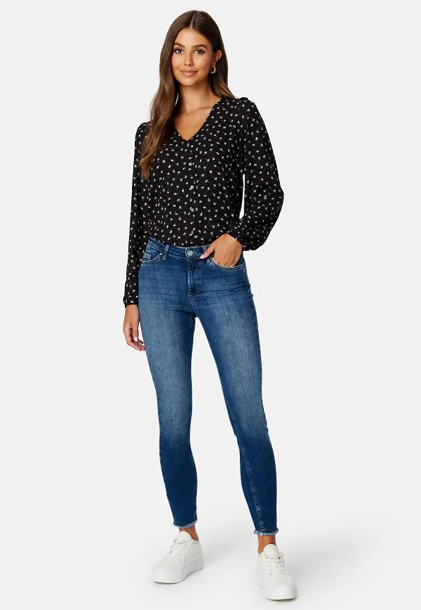 ONLY Blush Mid Ankle Raw Denim Medium Blue Denim XS/30