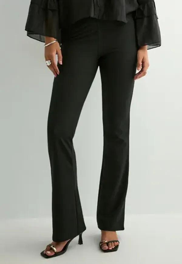 Only - Svart - Onllisa Shine Pinstripe Flared Pant