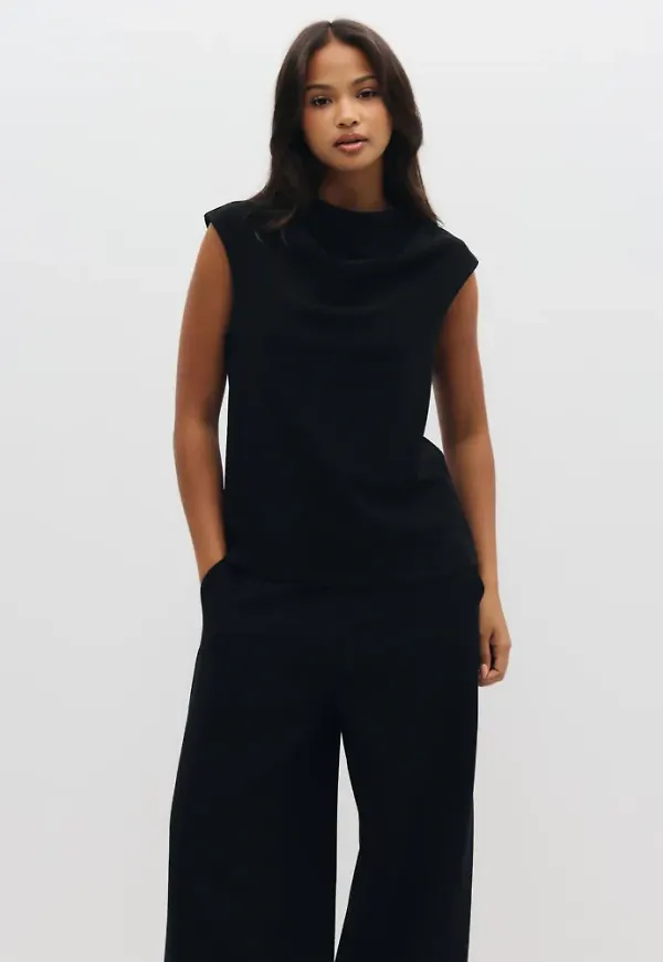 Only - Svart - Onlshakia S/L Waterfall Top Wvn