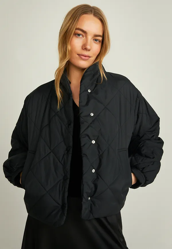 Onumaiw jacket